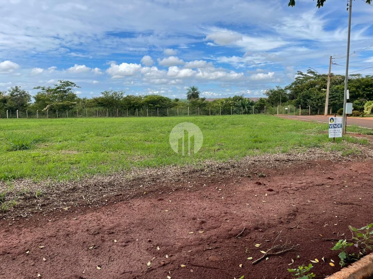 Lote/Terreno em Planura - Centro
