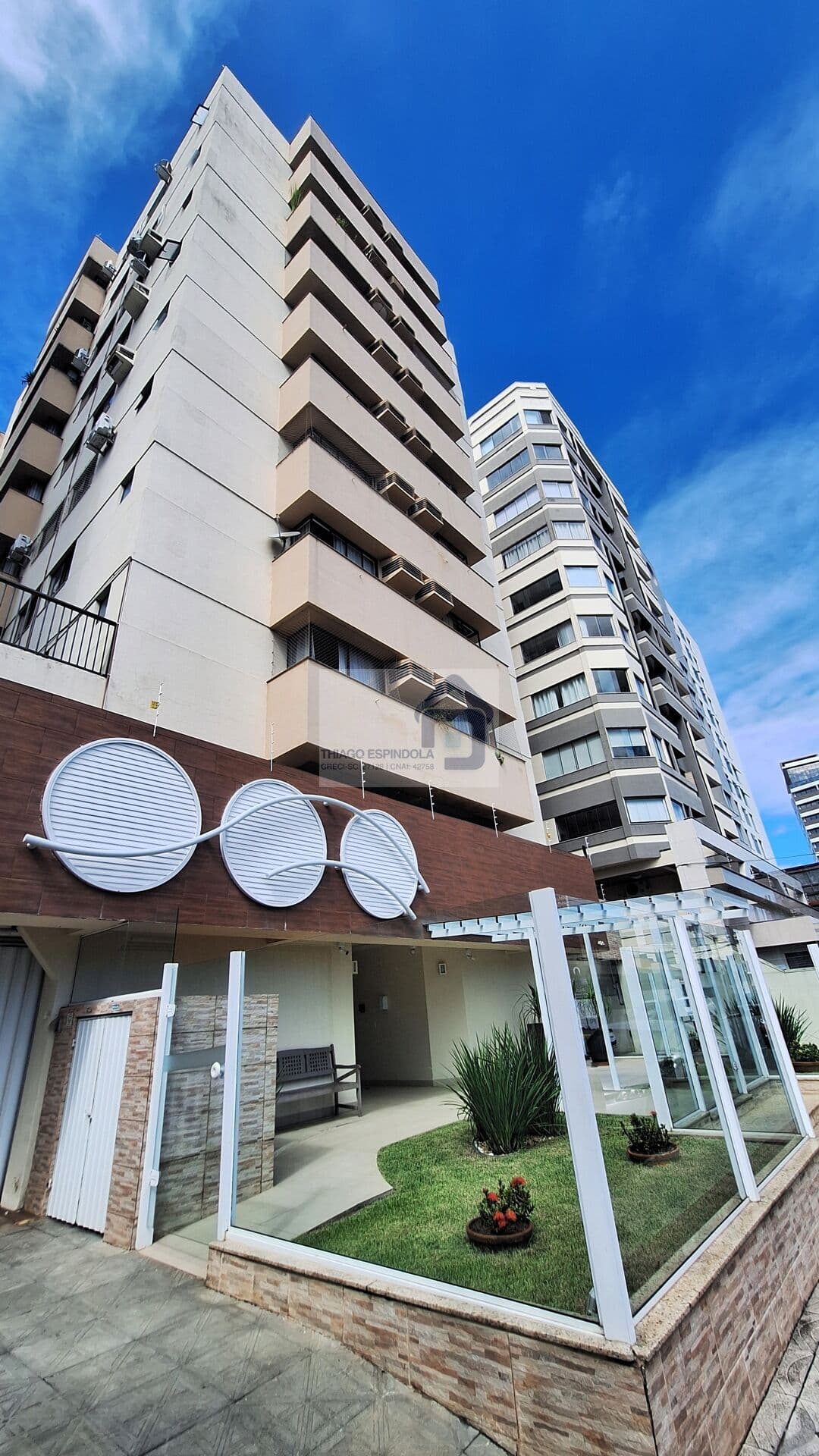 Apartamento - 04 dormitórios - 01 Vaga - Centro de Itajaí!