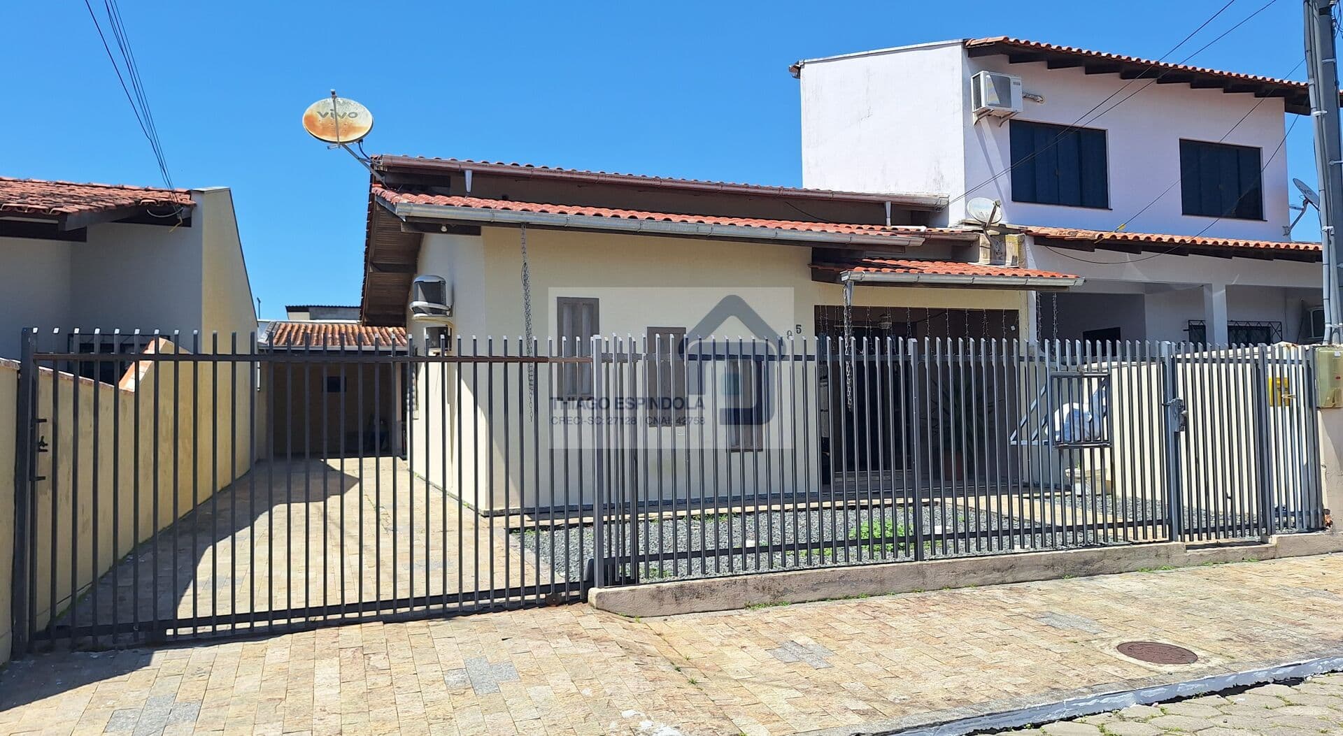 Casa Térrea com Edícula - Bairro Cordeiros (Aceita Financiamento Bancário)