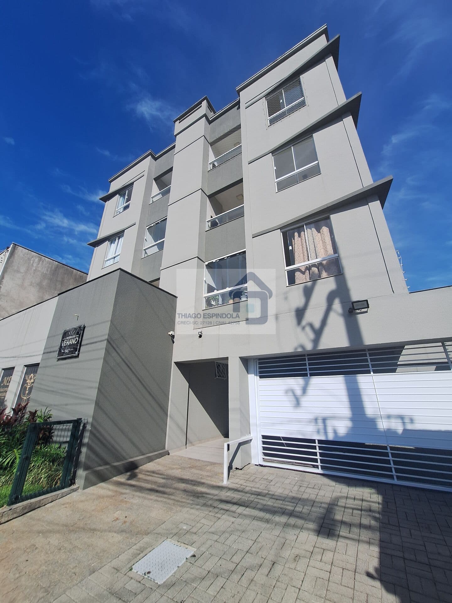 Apartamento - 01 Suíte + 01 Dormitório - São Vicente