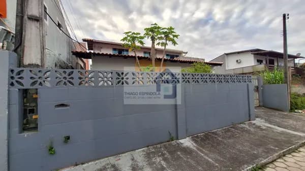 Sobrado - Bairro Dom Bosco