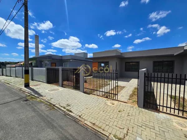 Casa nova 3 quartos em Campo Largo - Campo do Meio