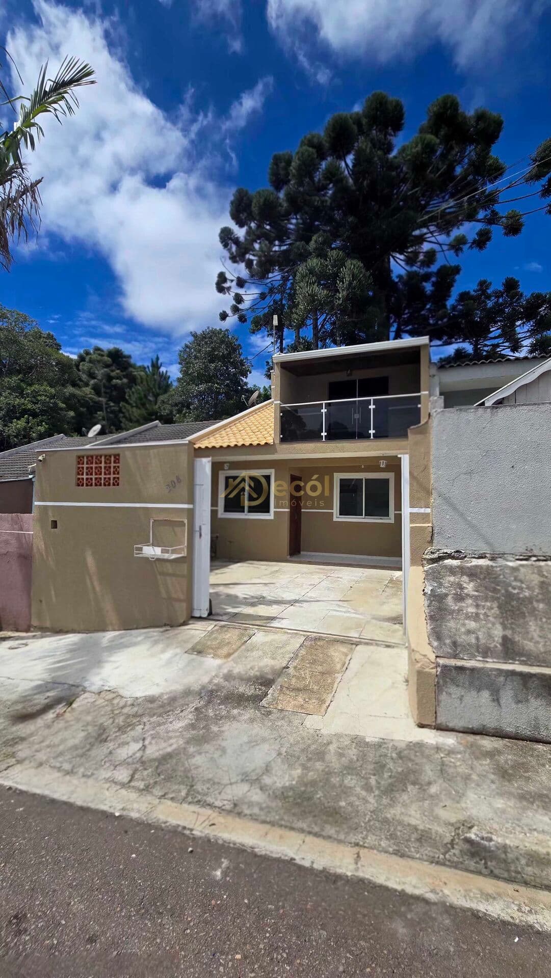 Sobrado 3 quartos sendo 1 suíte com Hidromassagem - Campo Largo/PR - JD. Cristo Rei