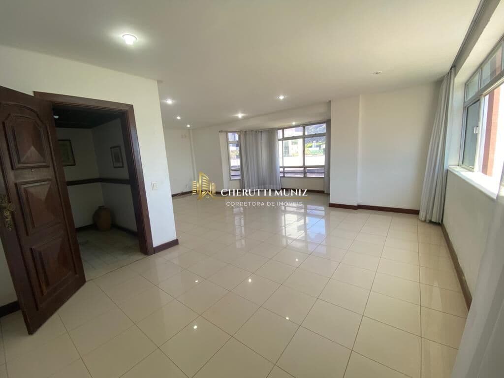 Apartamento Alto Padrão 4/4 em Ondina