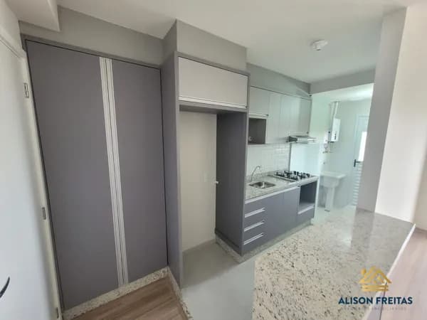Apartamento novo com 3 quartos e móveis planejado, bairro Aurora Londrina.