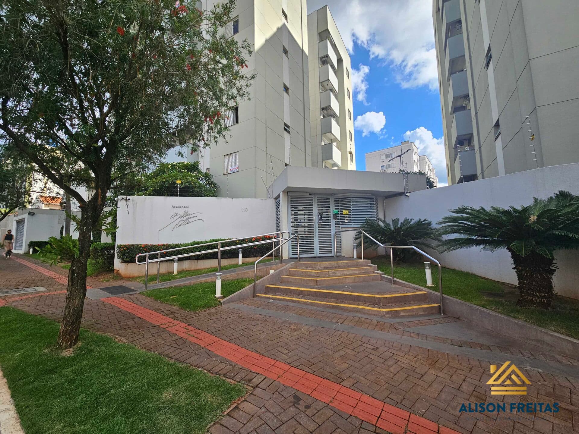 Apartamento próximo a avenida Inglaterra com 3 quartos em londrina.