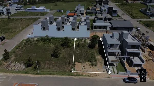 Terreno em Bairro Ferraz com Vista ao Mar