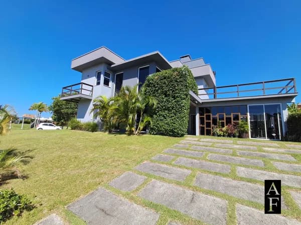 Casa em Condomínio em Ibiraquera com vista para a Lagoa!