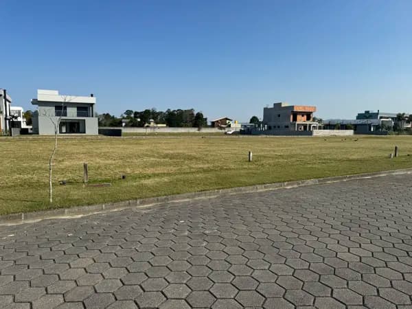 Terreno em Condomínio à Venda