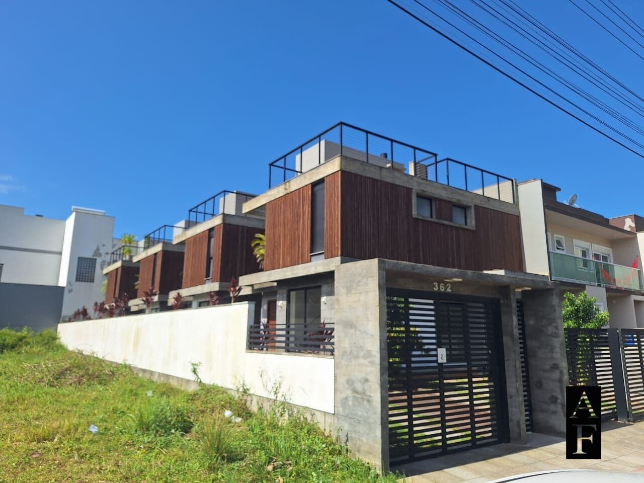 Sobrado Alto Padrão à Venda