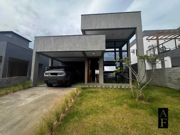 Casa à venda em Garopaba/SC