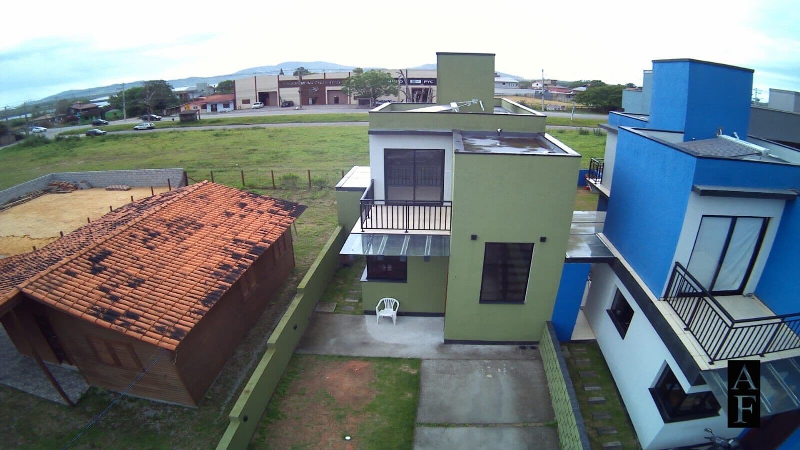Casa no Bairro Encantada em loteamento planejado