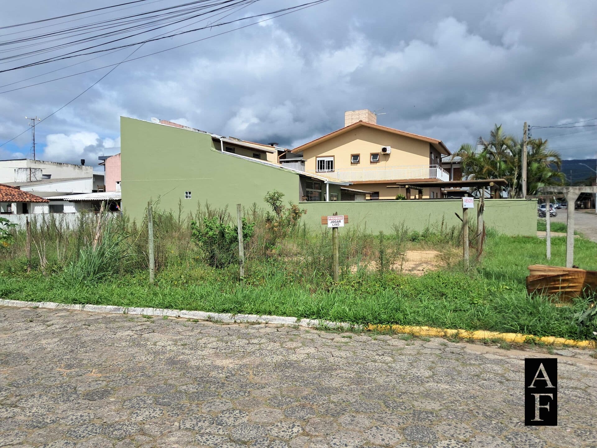 Terreno em Garopaba, no bairro Pinguirito