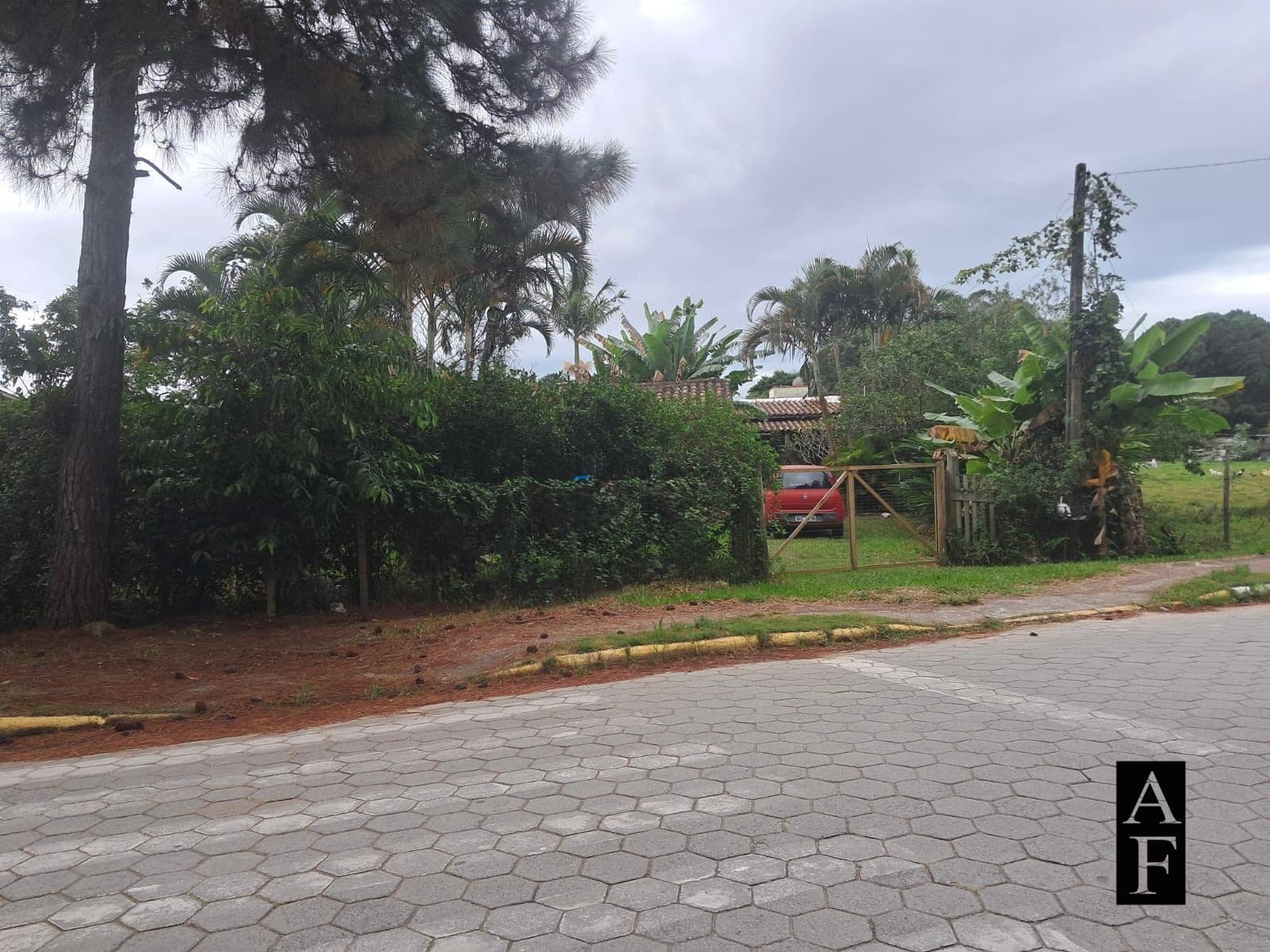 Terreno à venda na entrada Praia da Barra, Garopaba/SC