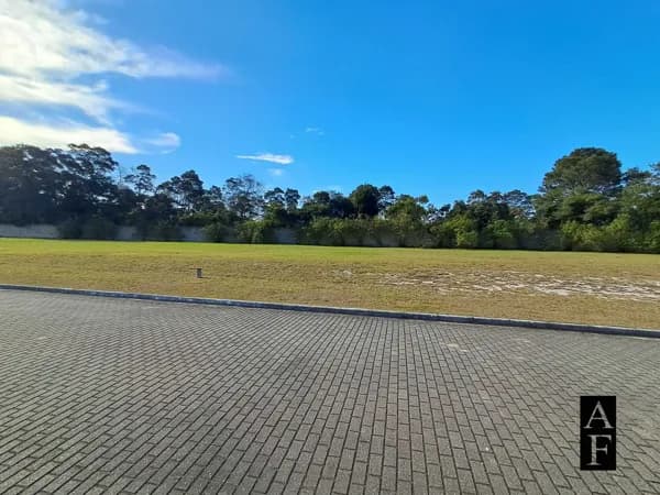 Lote/Terreno em Imbituba - Araçatuba
