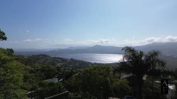 Terreno em Garopaba, em Condomínio
