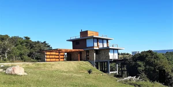 Casa Alto Padrão à Venda