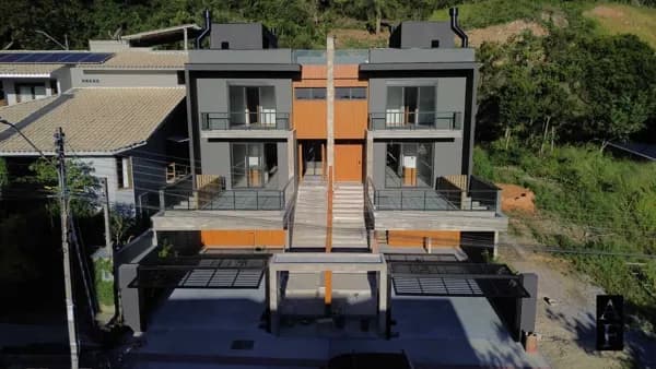 Casa de 3 Dormitórios Centro