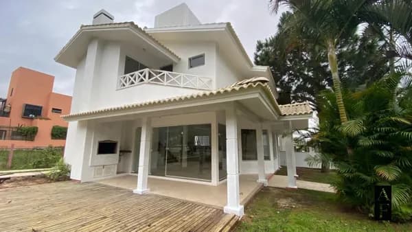 Casa de esquina 3 dormitórios Centro, Garopaba/SC