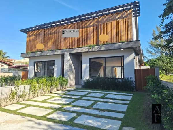 Casa Alto Padrão com 3 Suítes em Bairro Panorâmico