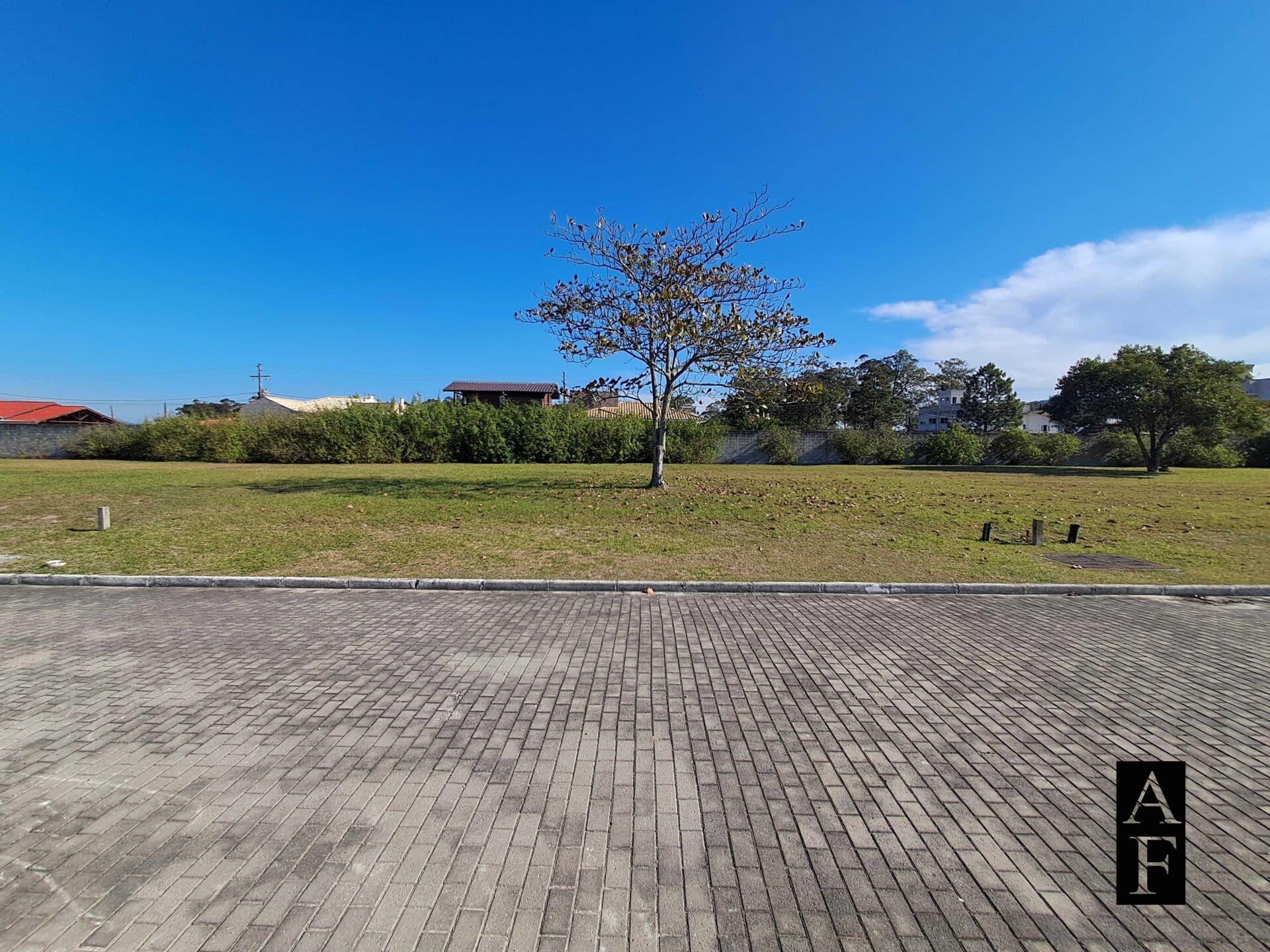 Lote/Terreno em Imbituba - Araçatuba