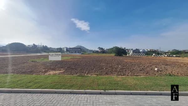 Terreno de 360 m² em Loteamento em Ambrósio