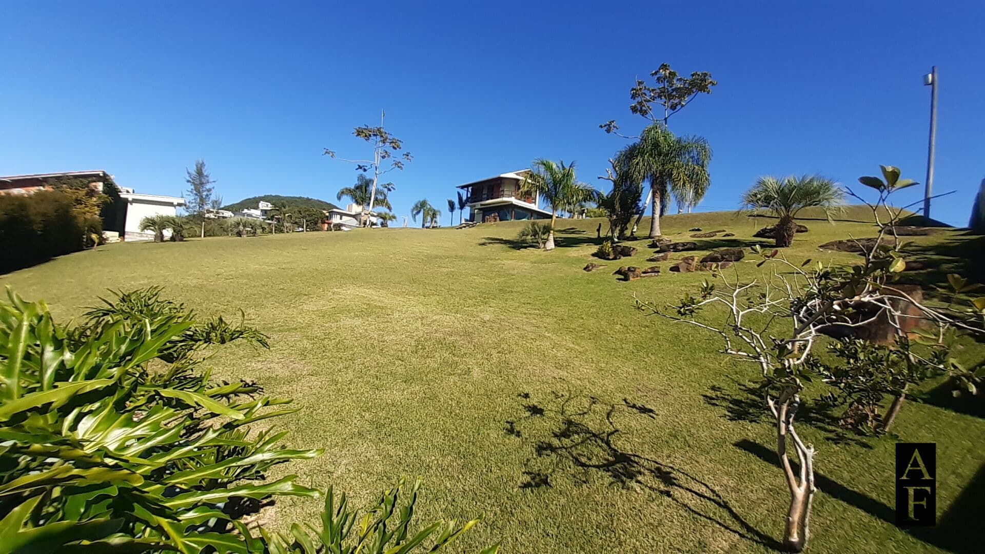 Belíssima Propriedade à Venda