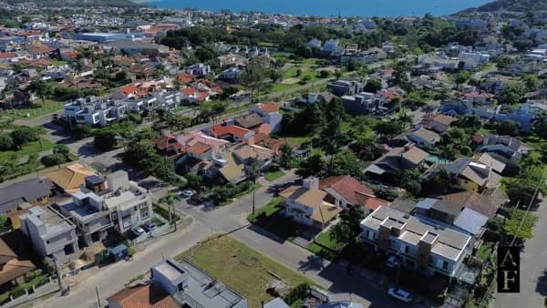 Terreno de Esquina no Centro Loteamento Panorâmico