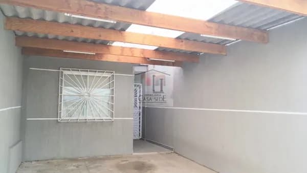 Casa padrão para locação no Campo de Santana