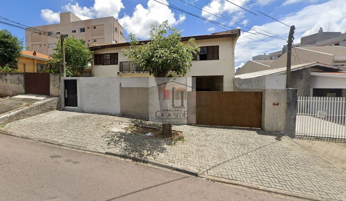 Lote/Terreno em Curitiba - Novo Mundo