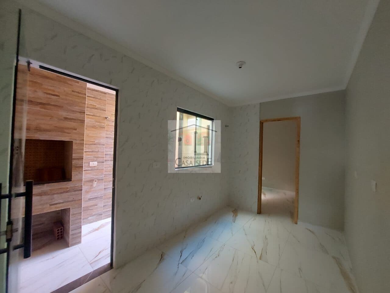 Casa padrão com churrasqueira!!