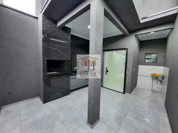 Lindo Sobrado Padrão com Edicula