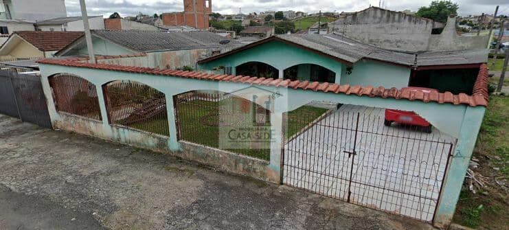 Terreno de esquina com casa no Pinheirinho em Curitiba-PR.