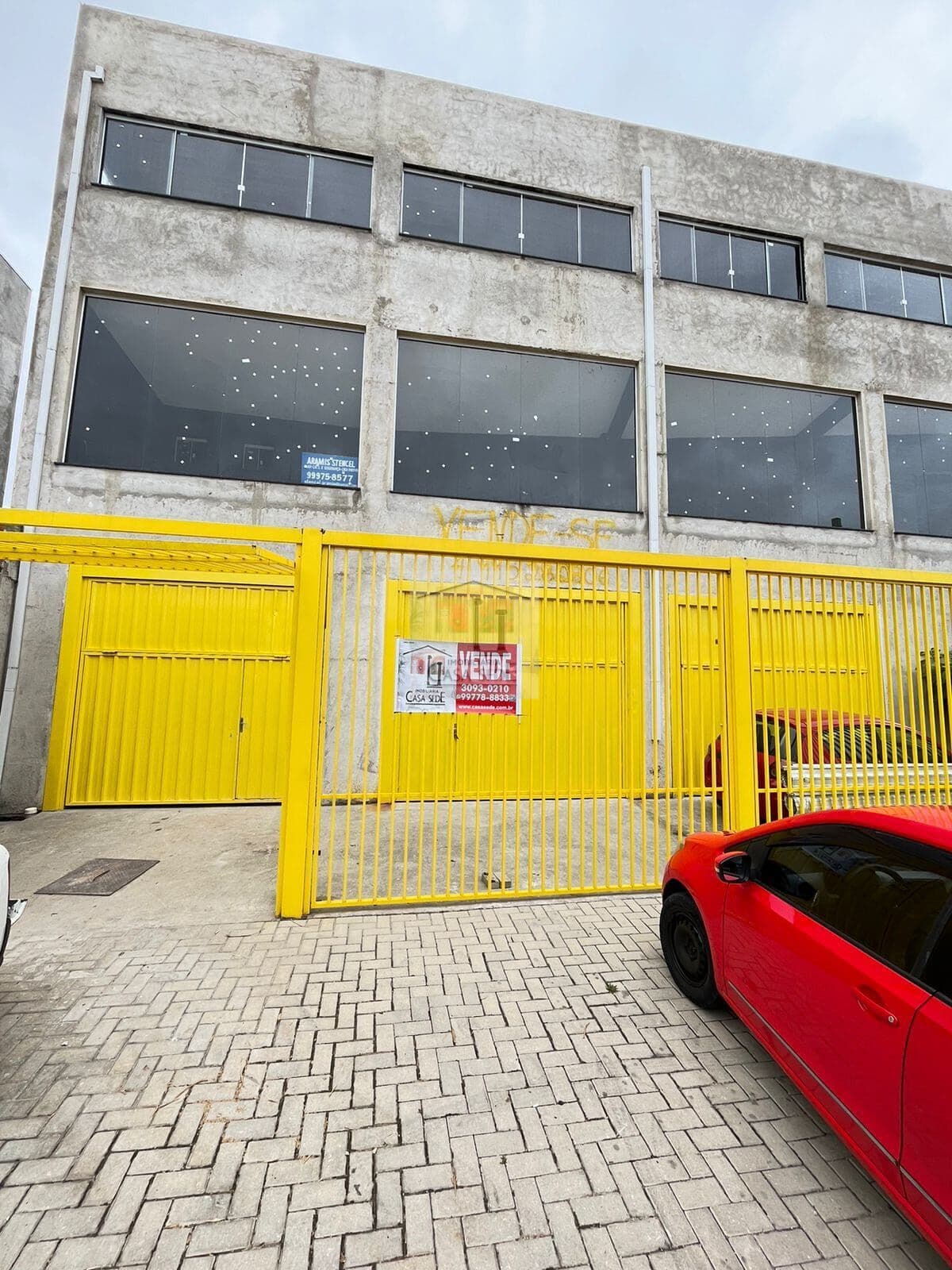 Prédio/Edifício Inteiro em Curitiba - Campo de Santana