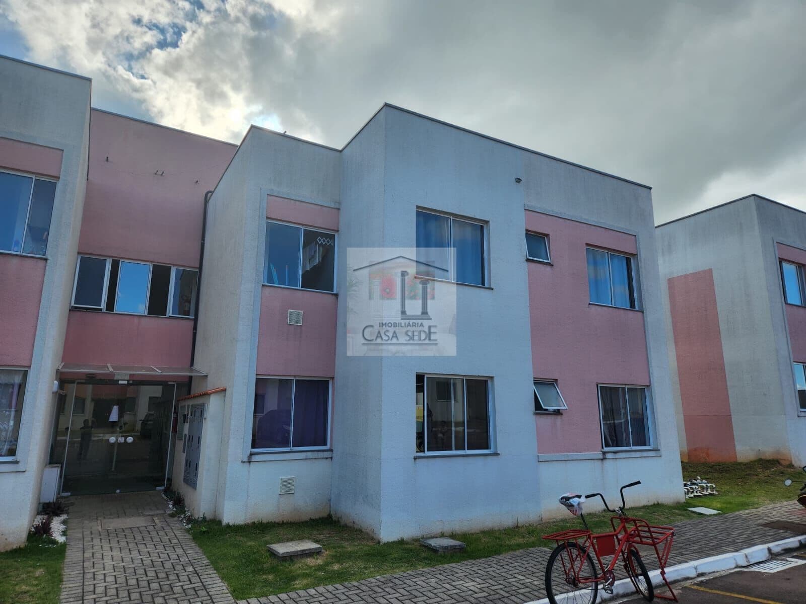 Apartamento em Fazenda Rio Grande - Estados
