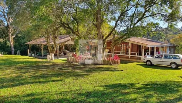 Fazenda/Sítios/Chácaras em Mandirituba - Centro