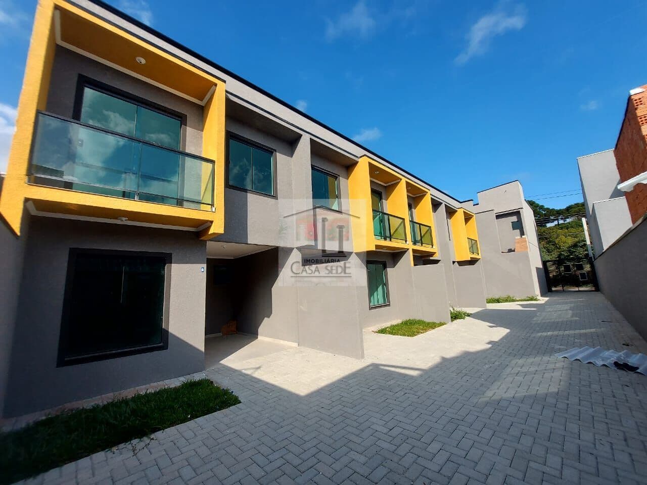 Sobrado Padrão em Condominio