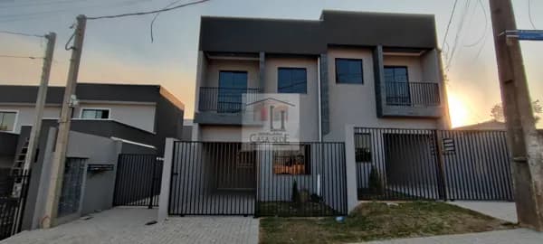 Sobrado de 3 Dormitórios com churrasqueira