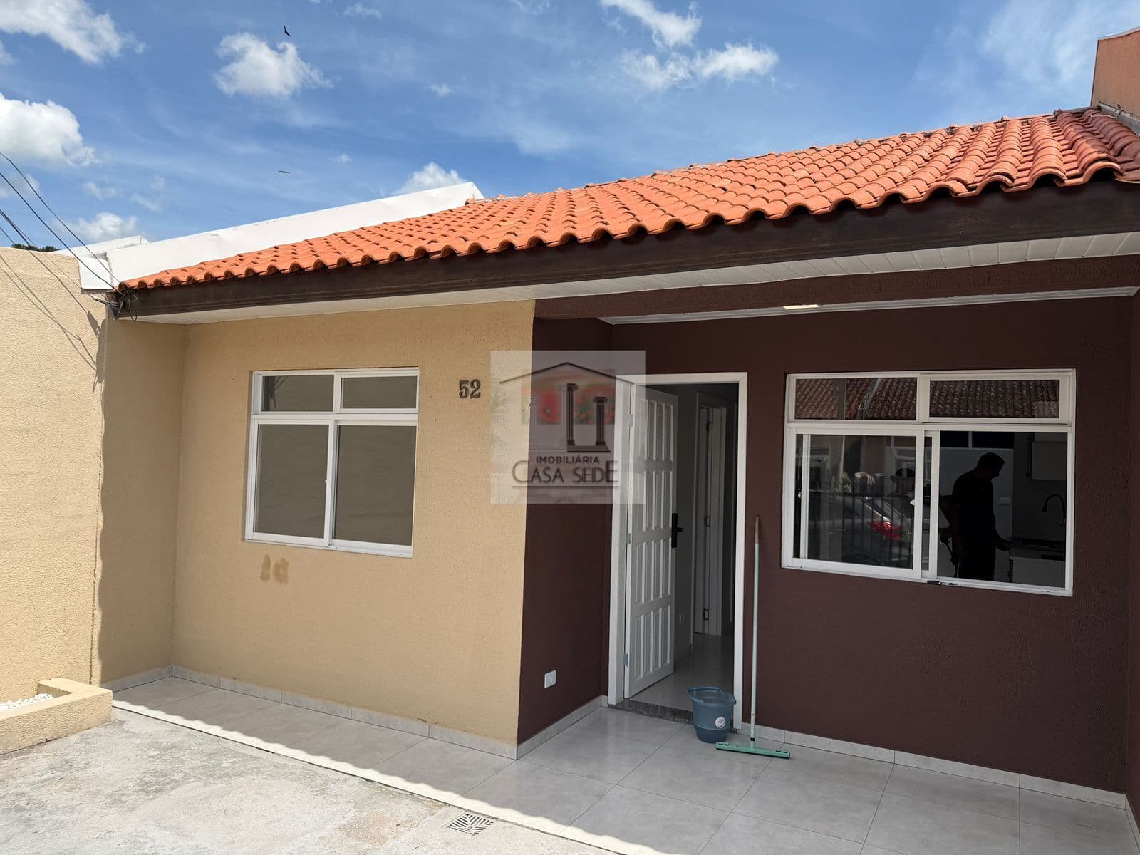 Casa em Fazenda Rio Grande - Estados