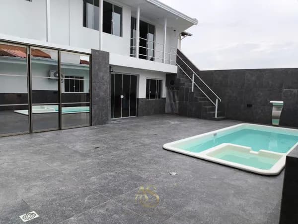 Casa em São José - Potecas