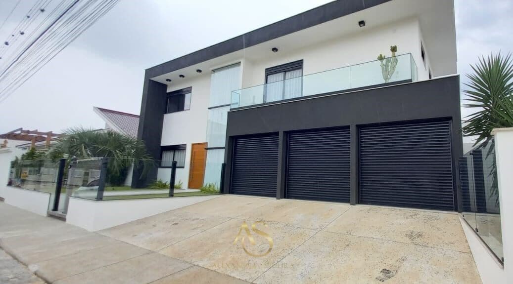 Casa Alto Padrão em Aririu, Palhoça/SC