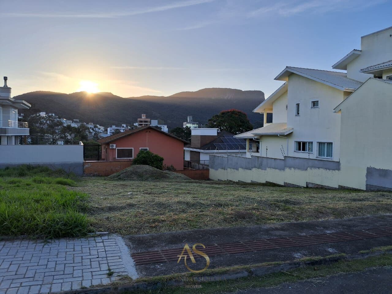 Lote/Terreno em Palhoça - Pedra Branca