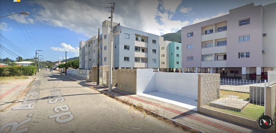 Apartamento Semi Mobiliado - Praia de Fora