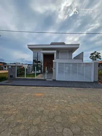 Casa em Antônio Carlos - Centro