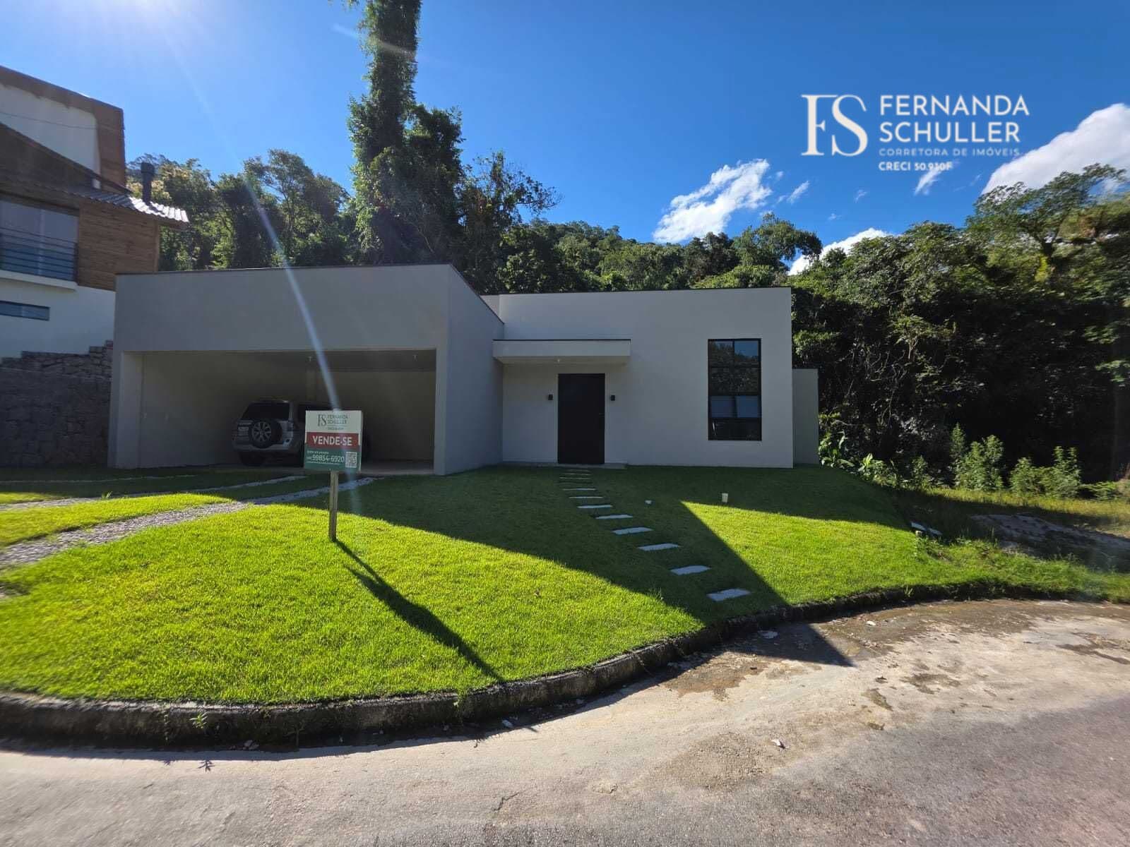 Casa em Antônio Carlos - SANTA BARBARA