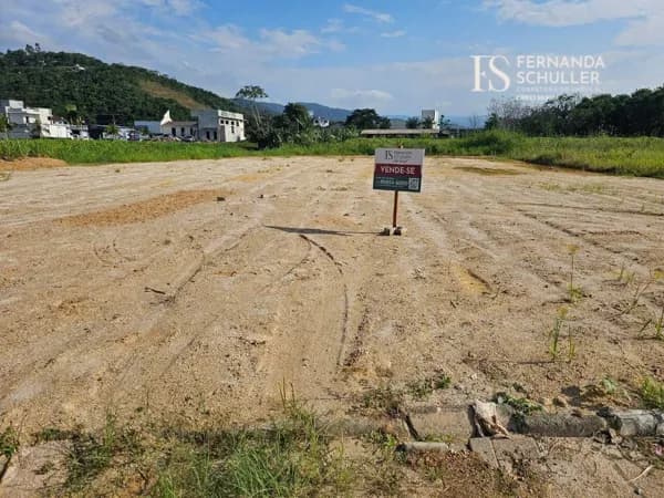 Lote/Terreno em Antônio Carlos - Centro