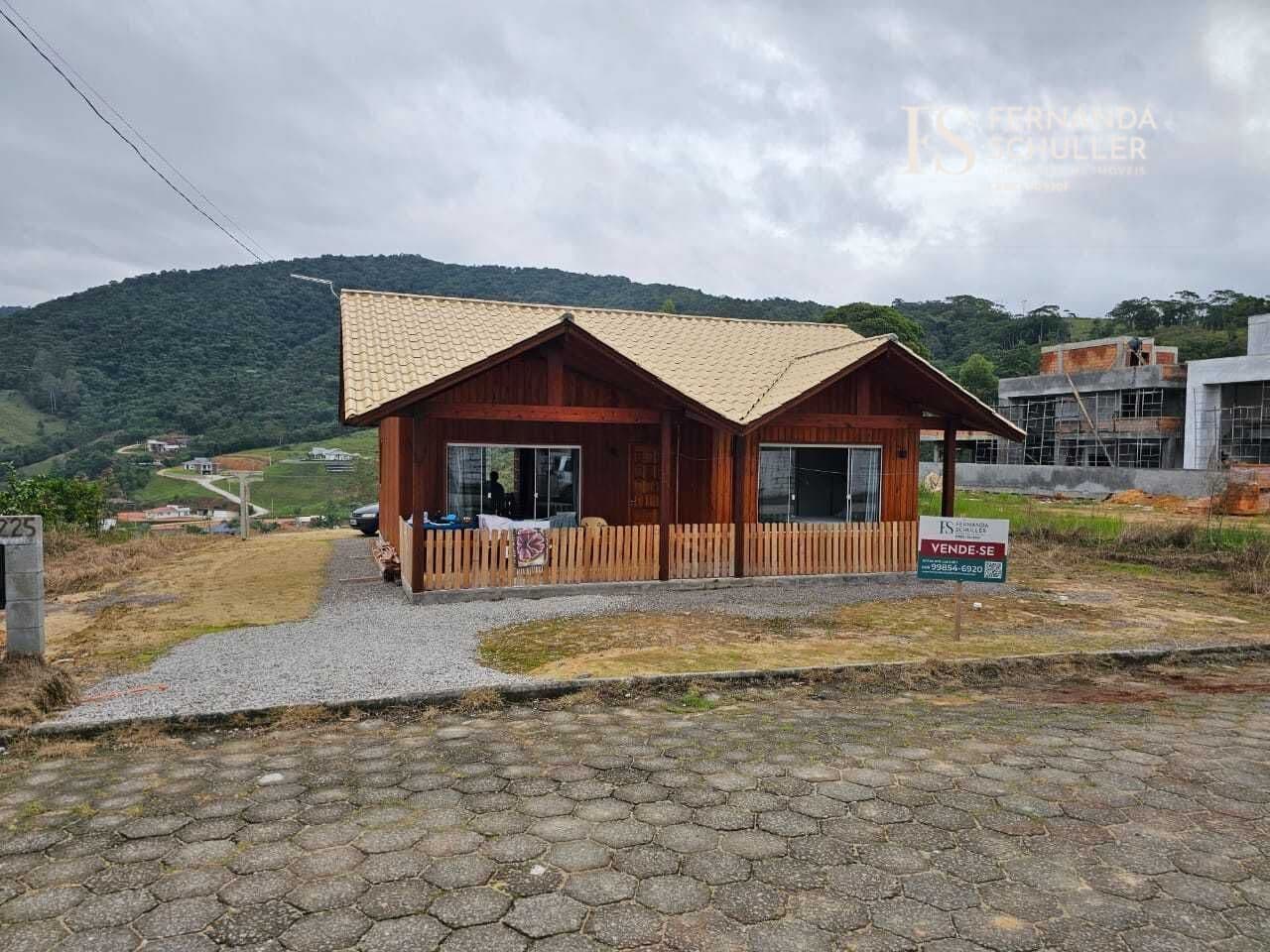 Casa em Antônio Carlos - Centro
