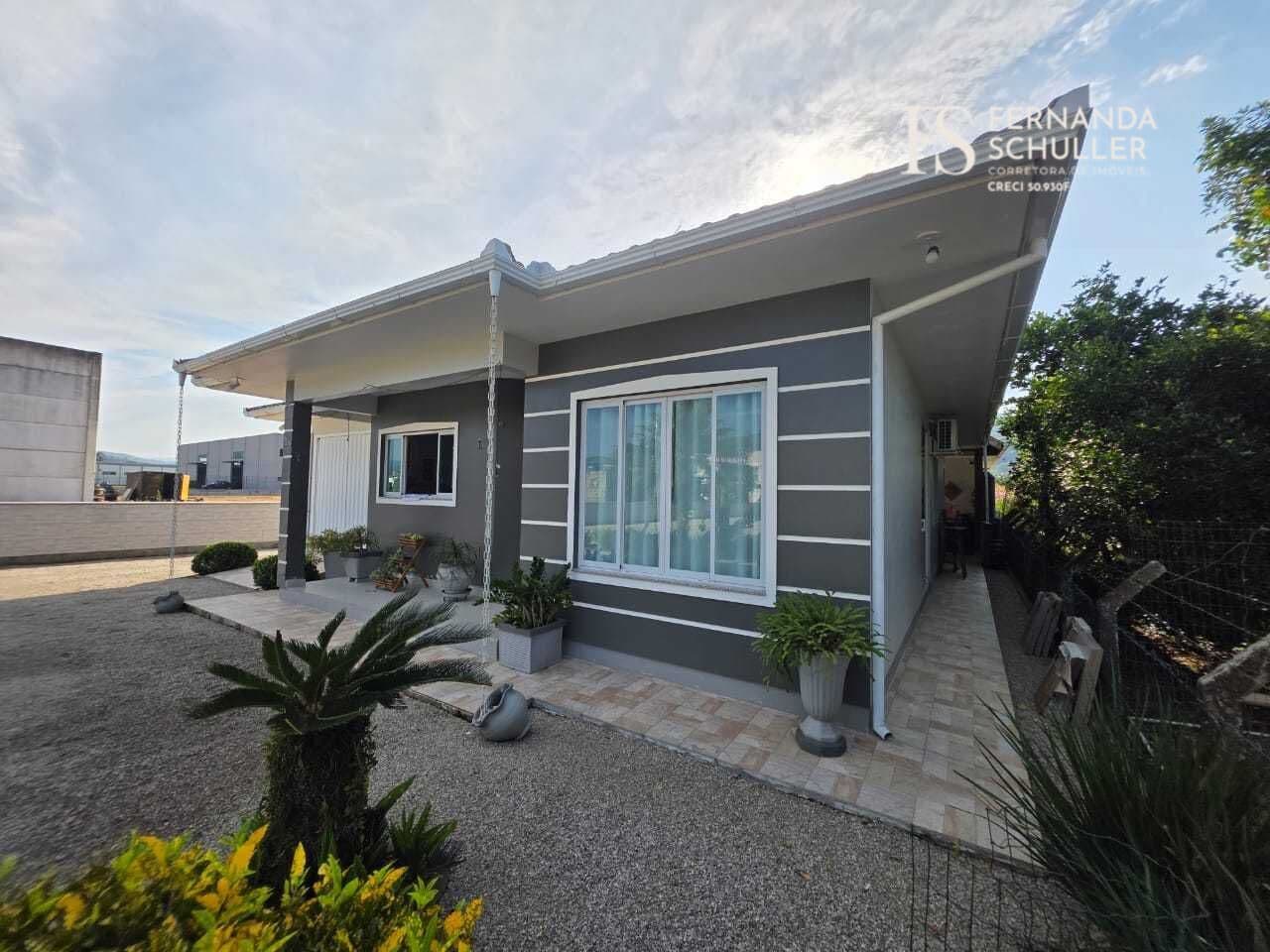 Casa em Antônio Carlos - Centro