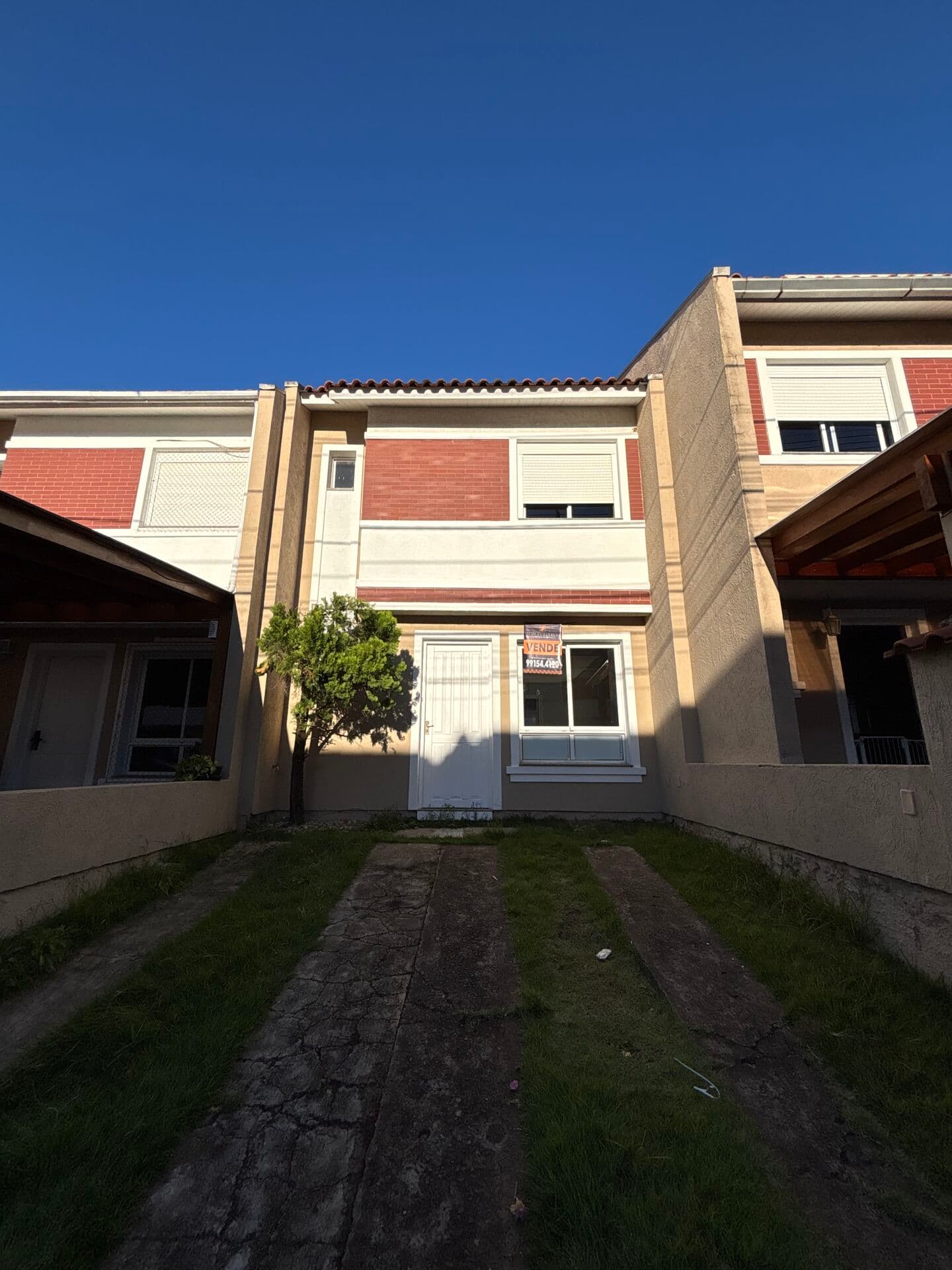 Sobrado em Cachoeirinha - Distrito Industrial