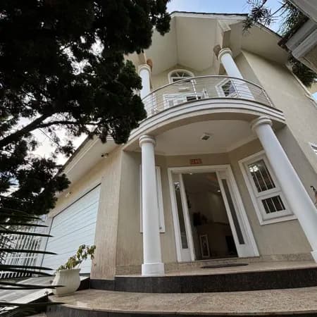 Sobrado em Cachoeirinha - Parque da Matriz